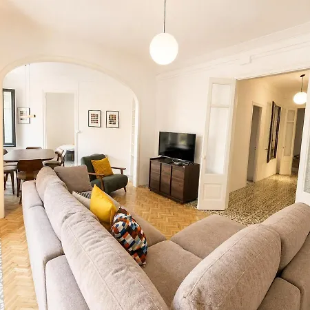 Cycle Haven Ii - Spacious 4br, Lift & Ac アパート *
